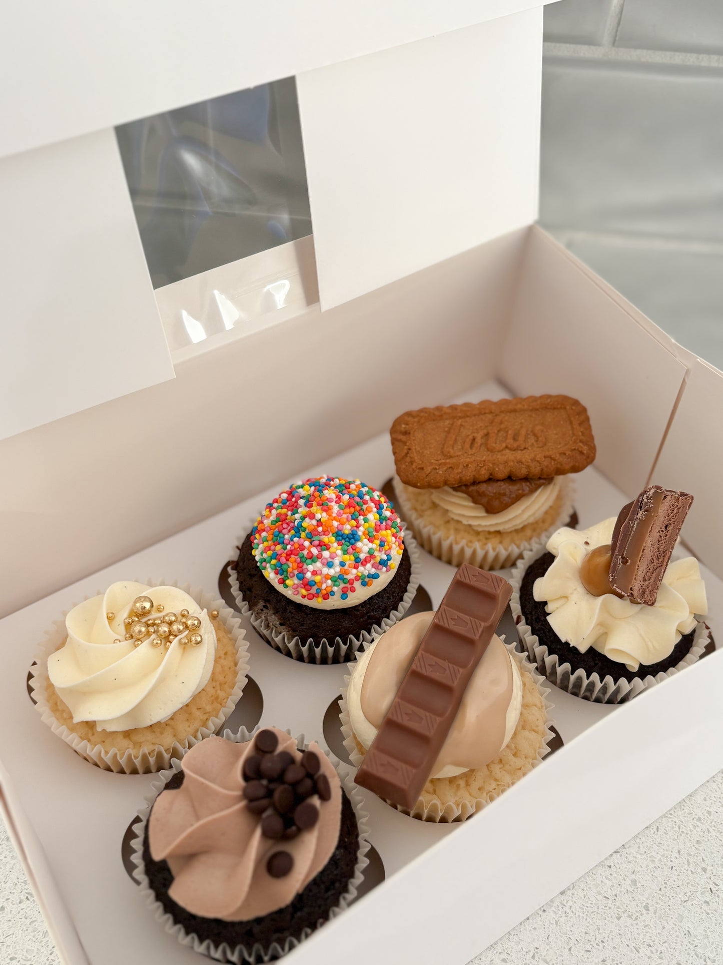 6 pack mixed cupcake box (standard size)